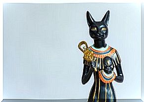 Statuette of an Egyptian goddess with a cat's head.