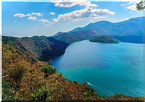 a turquoise lake in Central America